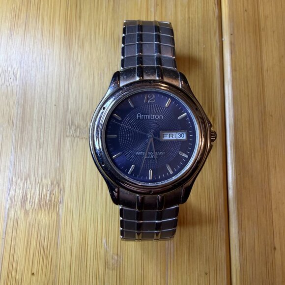 Armitron Day-Date Silver/Blue Men's Stretch Watch 20/1365, 36mm - Picture 2 of 5